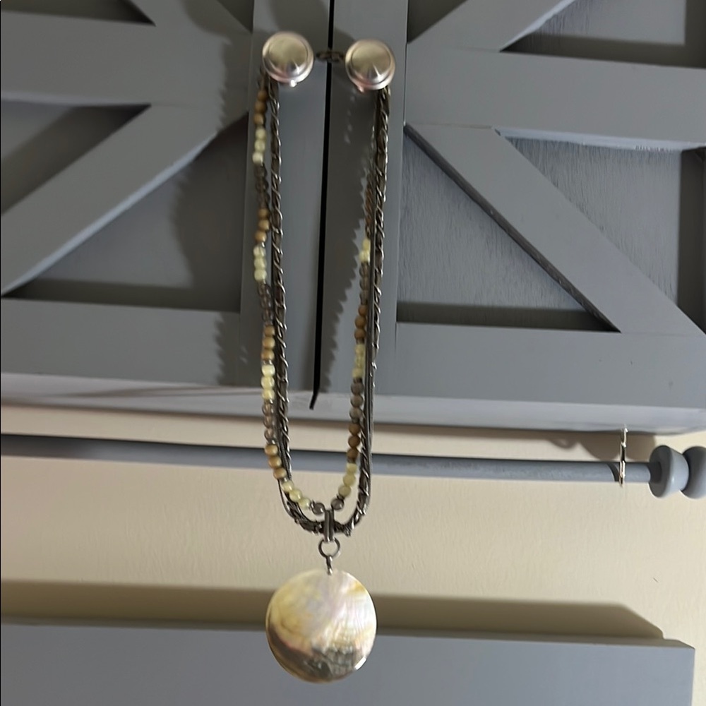 Layered Shell Pendant Necklace in Cream and Brown